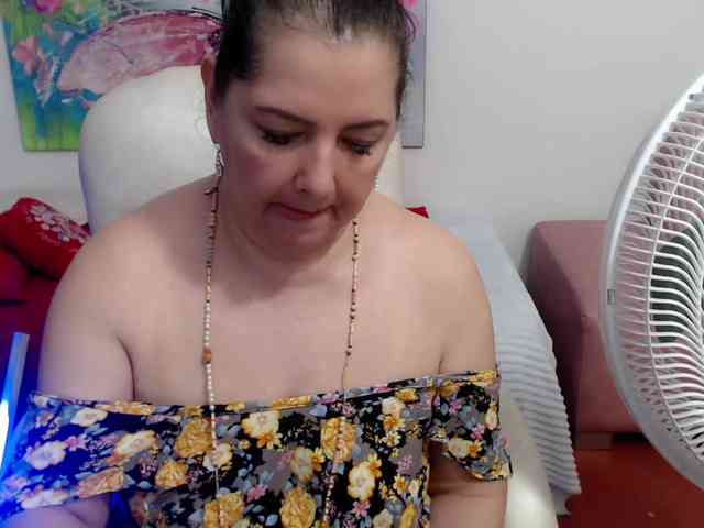 leonela webcam