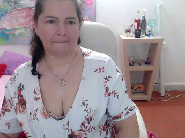 leonela webcam