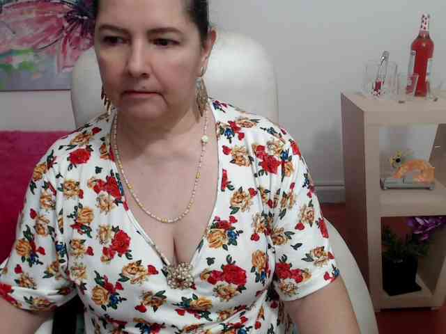 leonela webcam