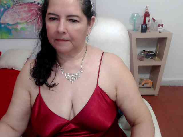 leonela leonela