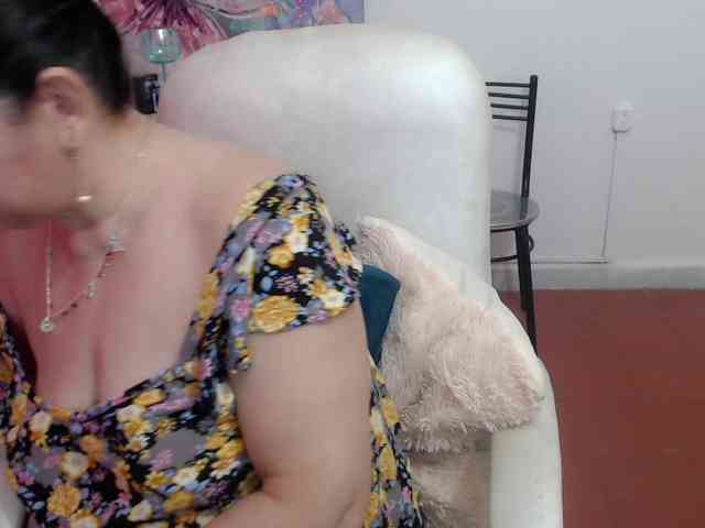 leonela webcam