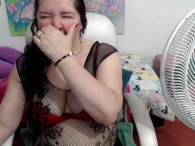 leonela webcam