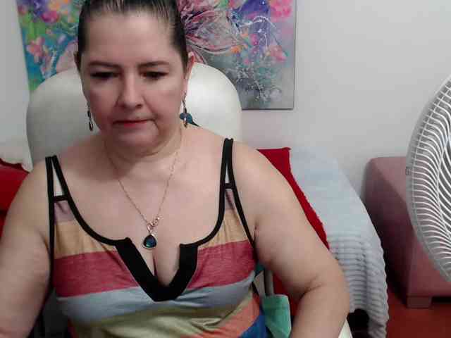 leonela webcam
