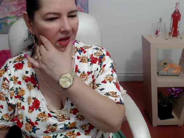 leonela webcam