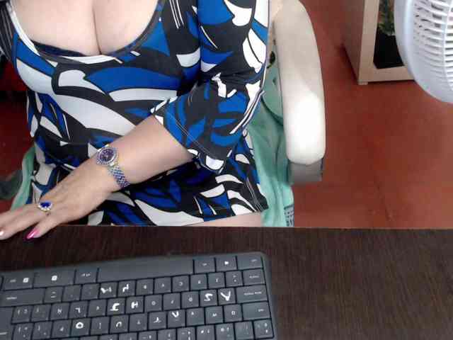 leonela webcam