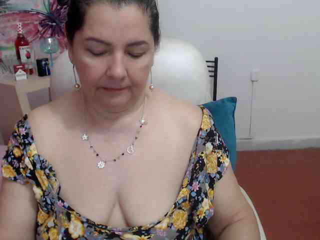 leonela webcam