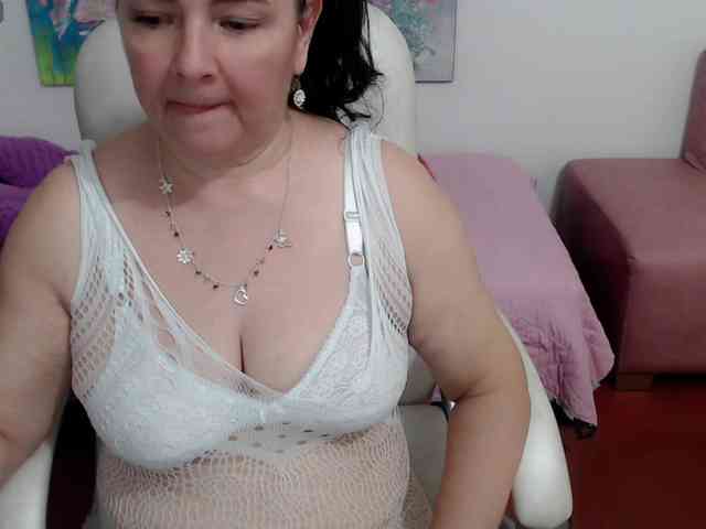 leonela webcam