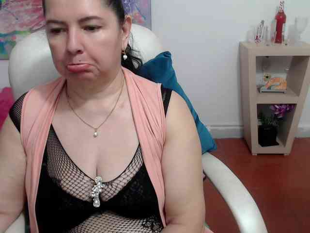 leonela webcam