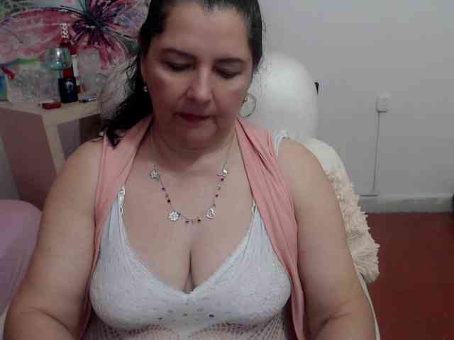 leonela webcam