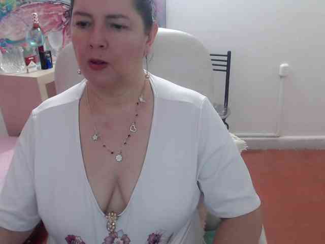 leonela webcam