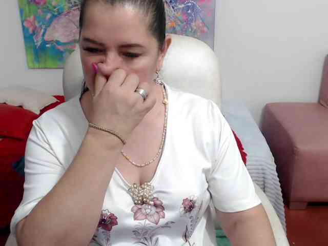 leonela webcam