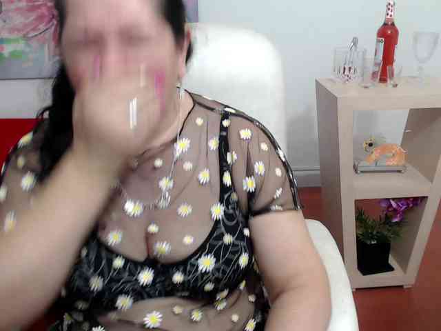 leonela webcam