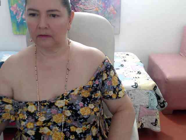 free online adult chat Leonela