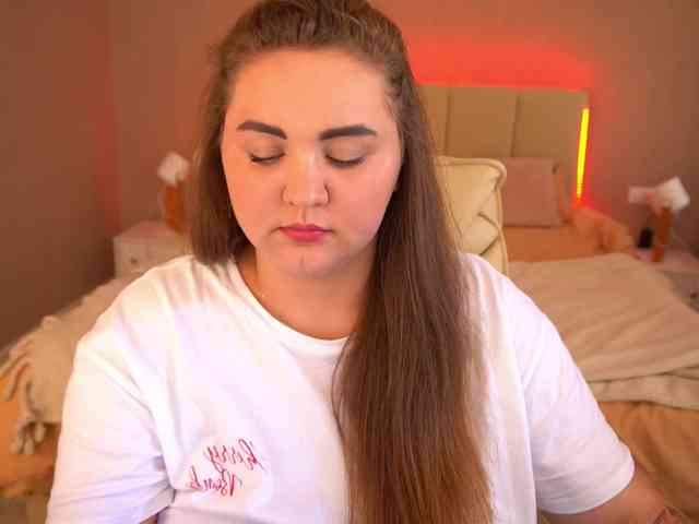 MichellKiss webcam
