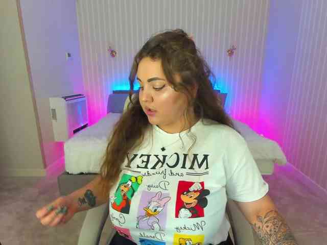 MichellKiss webcam