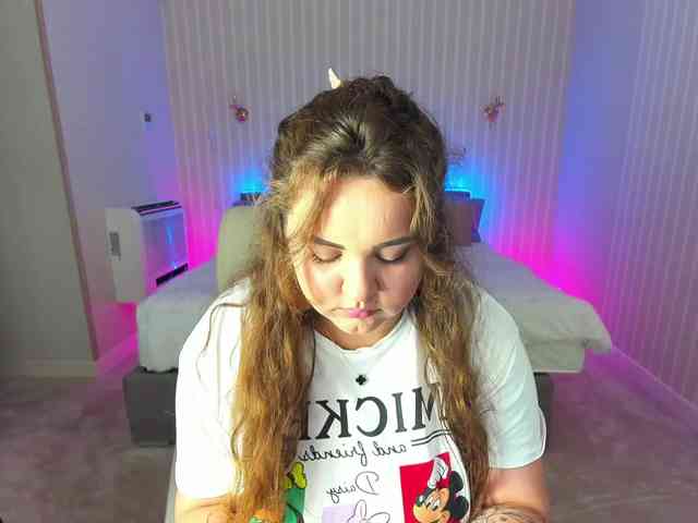 MichellKiss webcam