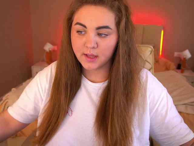 MichellKiss webcam