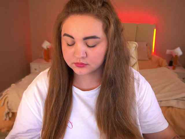 MichellKiss webcam