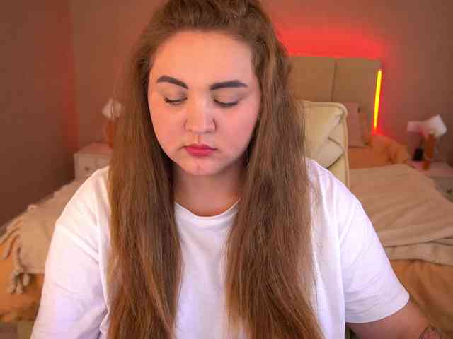 MichellKiss webcam