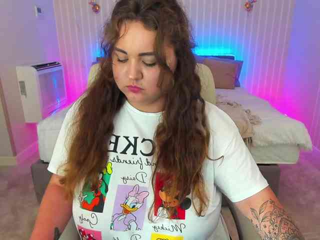 MichellKiss webcam