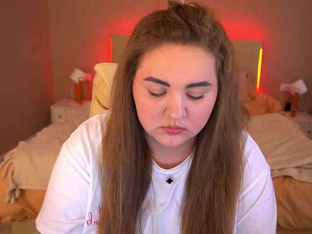 MichellKiss webcam