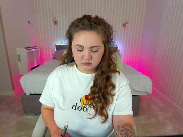 MichellKiss webcam