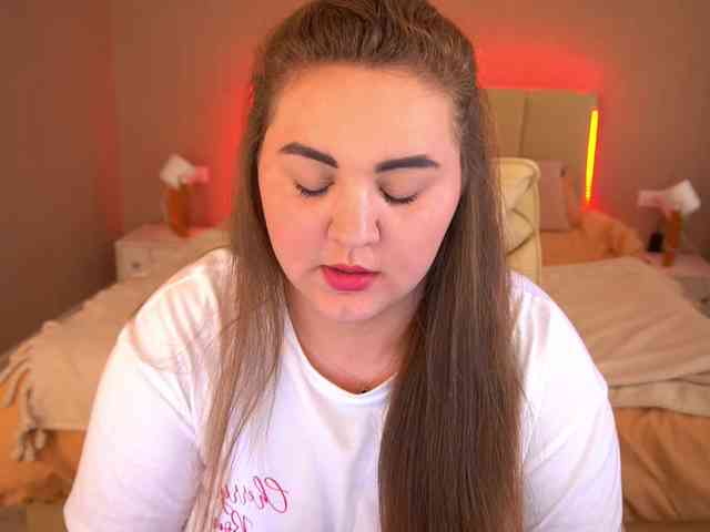 MichellKiss webcam