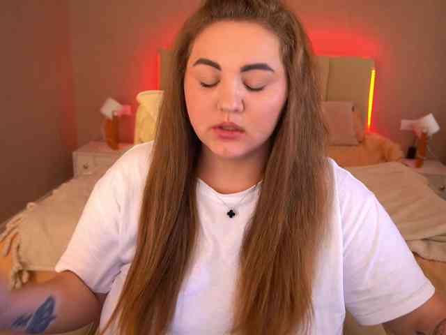 MichellKiss webcam