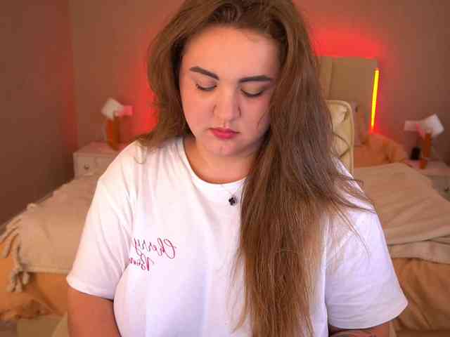 MichellKiss webcam