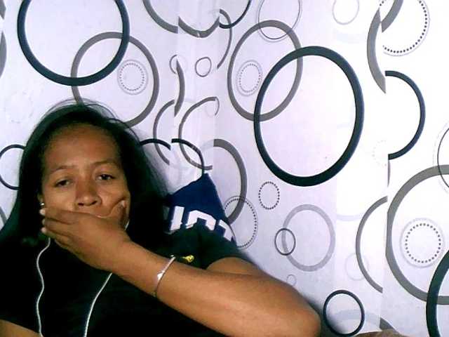 rose27 on BongaCams 