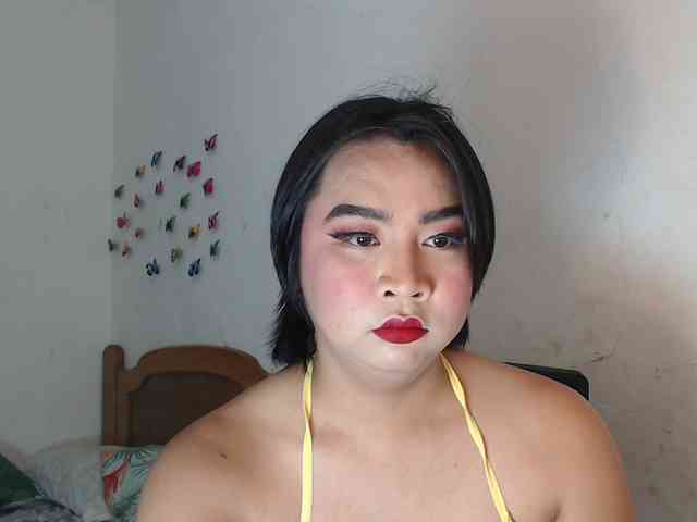 QueenRoxyMulticummer1