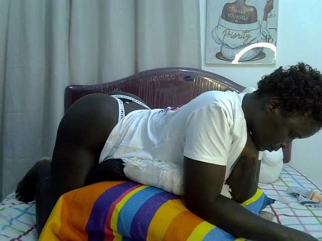 Tatiana22 live cam profile