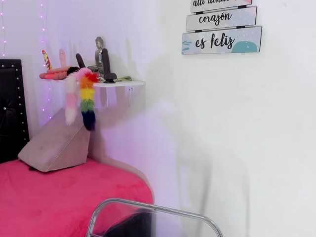 vicky-saenz's BongaCams show and profile