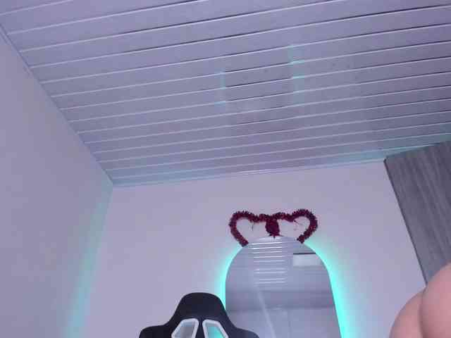 flirt chat room Sabrina-spencerr