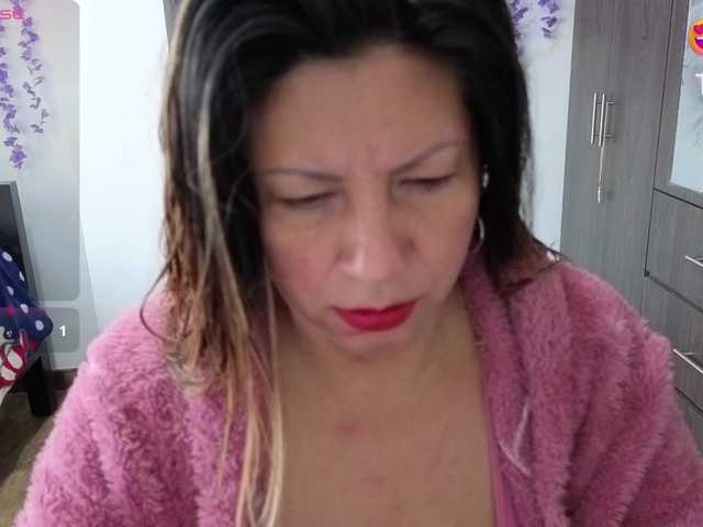 Mmmcutemm's BongaCams show and profile