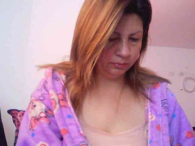 Mmmcutemm webcam