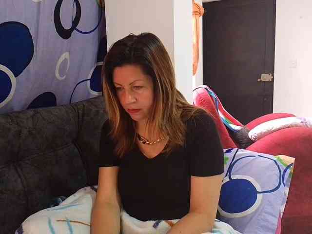 Mmmcutemm webcam
