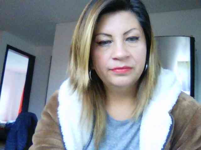 Mmmcutemm webcam