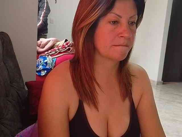 Mmmcutemm webcam