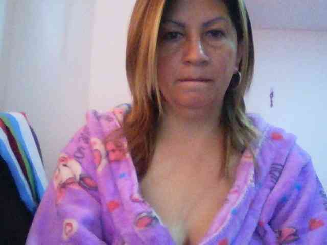 Mmmcutemm webcam