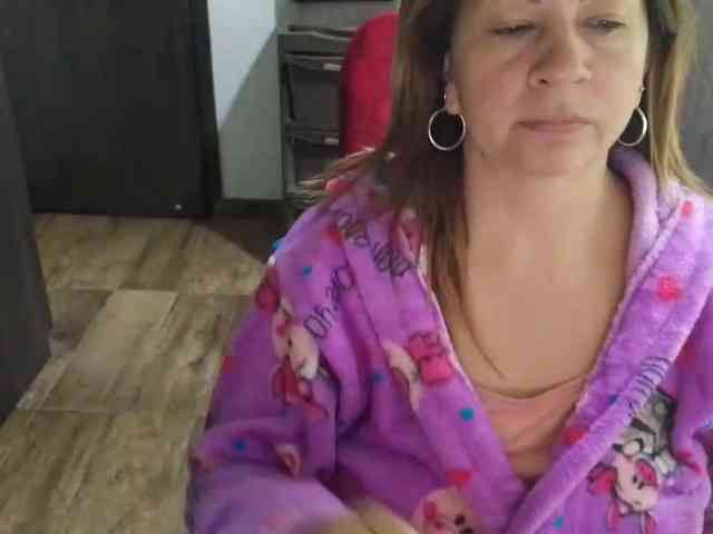 Mmmcutemm webcam
