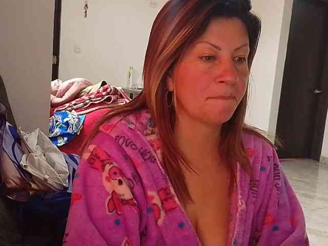 Mmmcutemm webcam