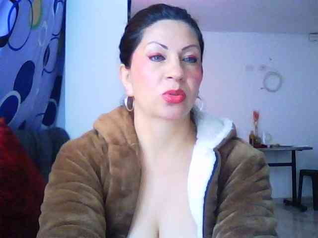 Mmmcutemm webcam