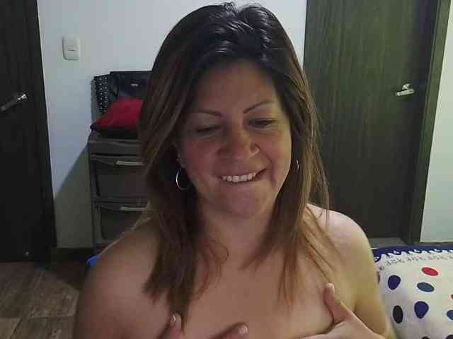 Mmmcutemm webcam