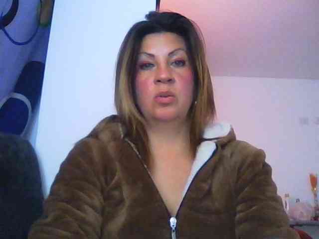 Mmmcutemm webcam