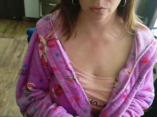 Mmmcutemm webcam