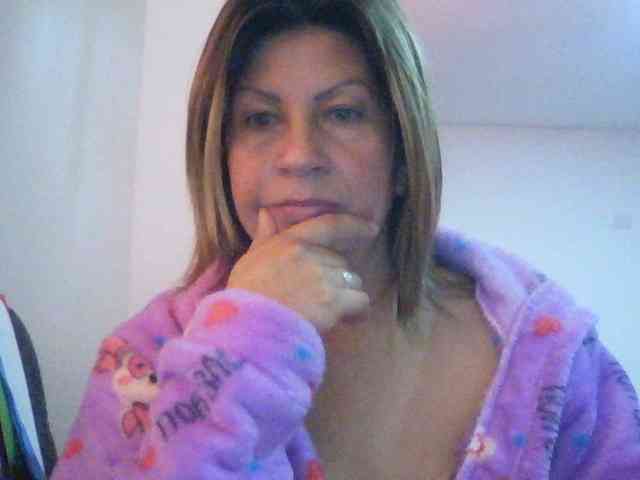 Mmmcutemm webcam
