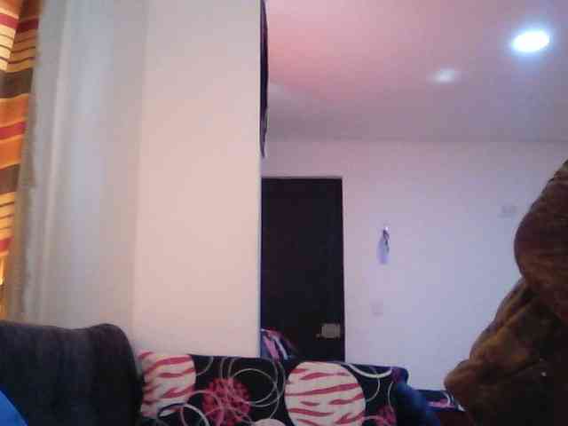 Mmmcutemm webcam