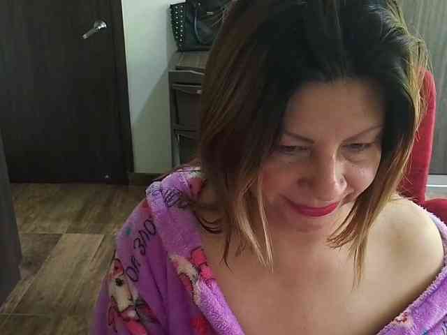 Mmmcutemm webcam