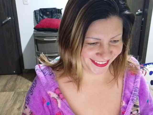 Mmmcutemm webcam